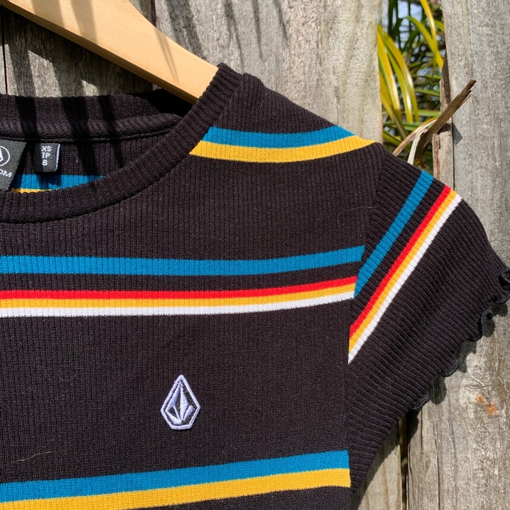 Volcom top - Picture 2 of 3